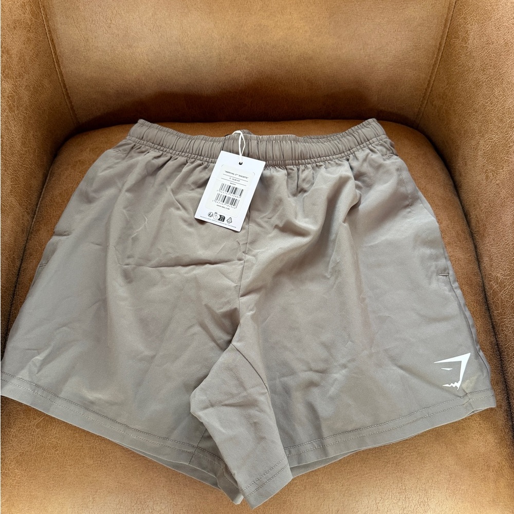 Gymshark Men's Arrival 5” Brown Slim Fit Athletic Shorts Small NWT